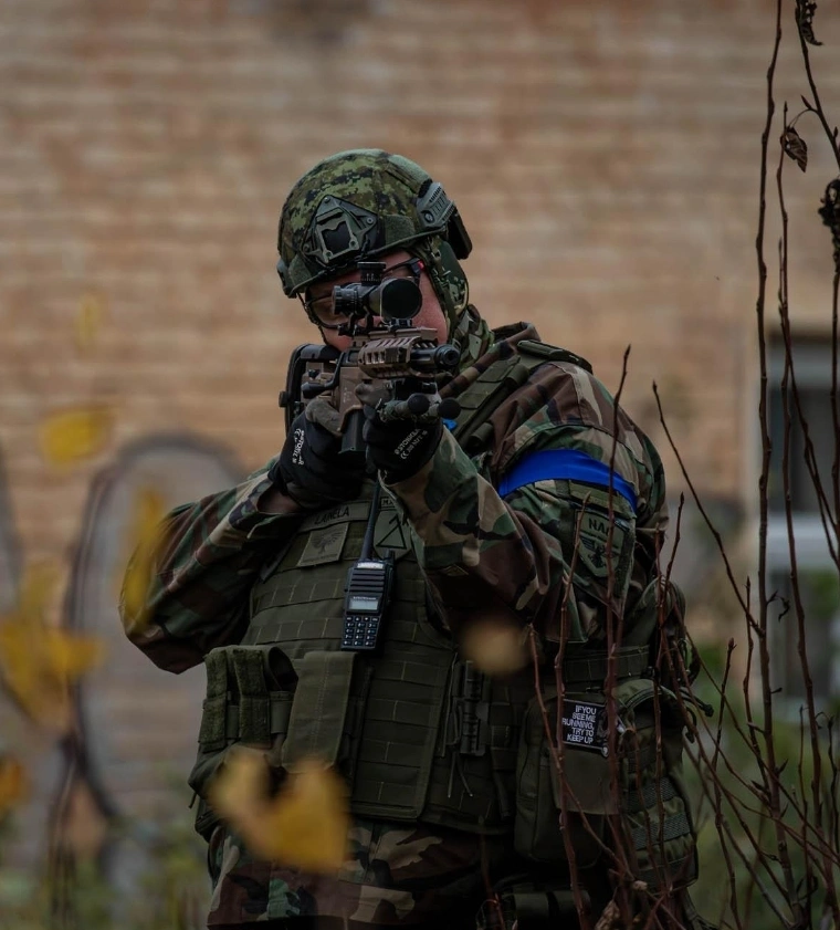 Airsoft game in action at Loksa, Suurpea